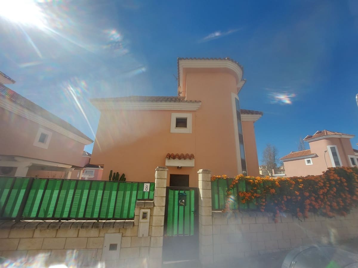 3 bedroom Villa for sale in San Luis de Sabinillas with pool garage - € 425,000 (Ref: 9972671)