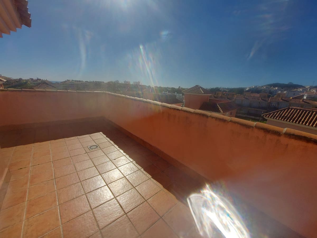 3 bedroom Villa for sale in San Luis de Sabinillas with pool garage - € 425,000 (Ref: 9972671)