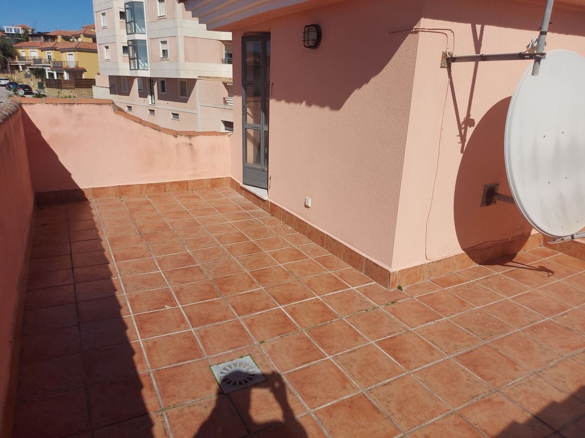 3 bedroom Villa for sale in San Luis de Sabinillas with pool garage - € 425,000 (Ref: 9972671)