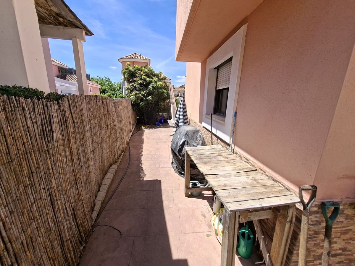 3 bedroom Villa for sale in San Luis de Sabinillas with pool garage - € 425,000 (Ref: 9972671)