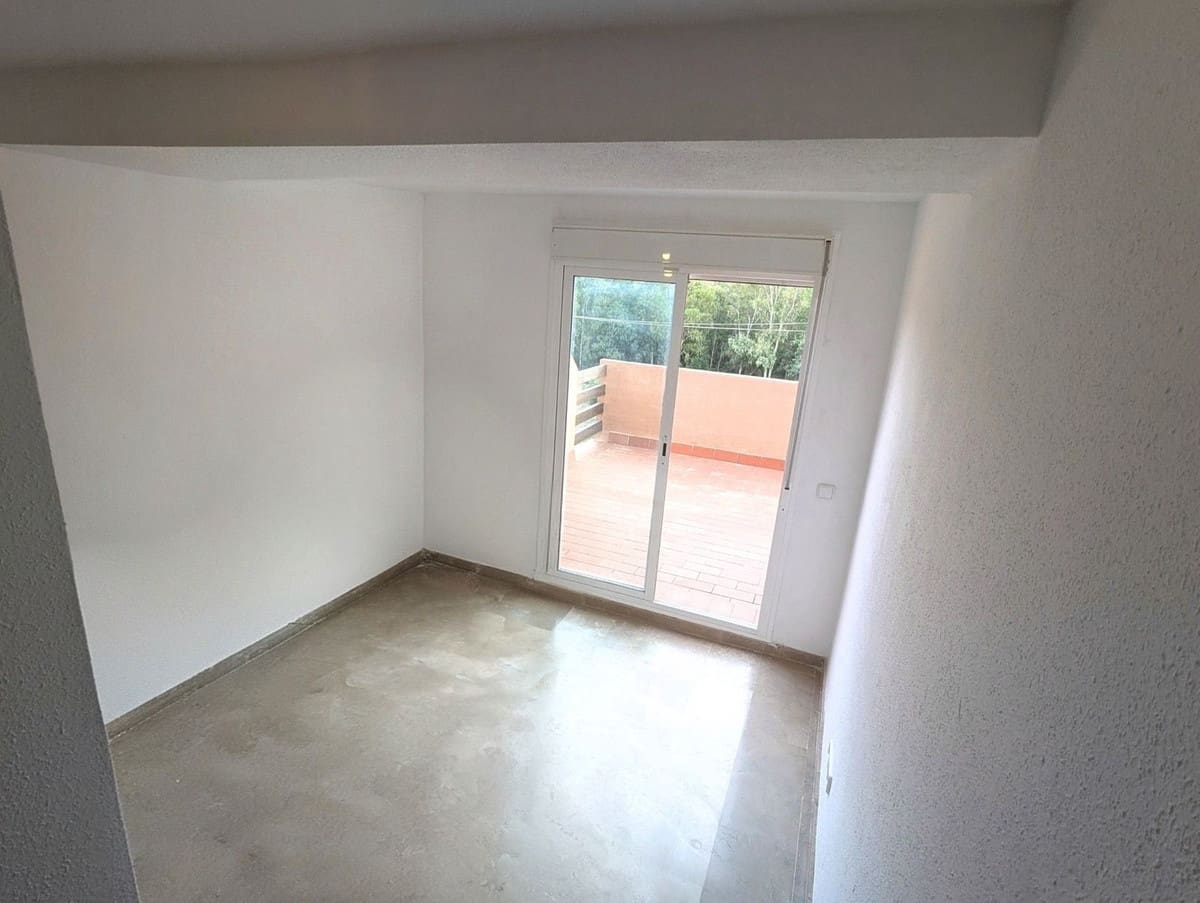 3 soverom Leilighet til salgs i Casares med svømmebasseng - € 418 000 (Ref: 9972673)