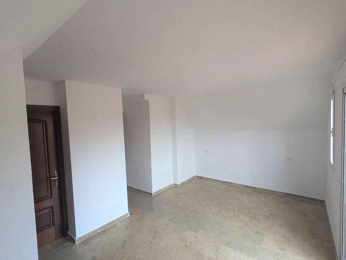 3 soverom Leilighet til salgs i Casares med svømmebasseng - € 418 000 (Ref: 9972673)