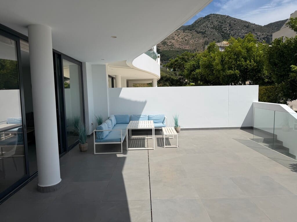 2 soveværelse Lejlighed til salg i Benalmadena med swimmingpool - € 475.000 (Ref: 9972674)