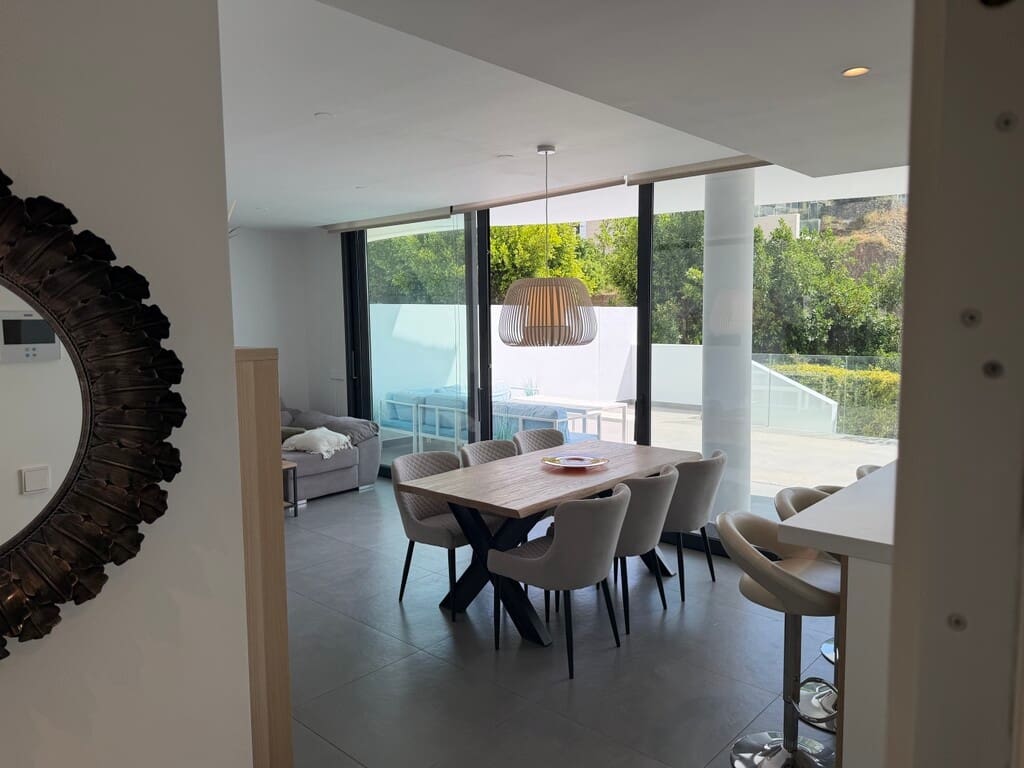 2 soveværelse Lejlighed til salg i Benalmadena med swimmingpool - € 475.000 (Ref: 9972674)