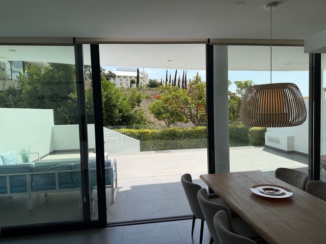 2 soveværelse Lejlighed til salg i Benalmádena med swimmingpool - € 475.000 (Ref: 9972674)