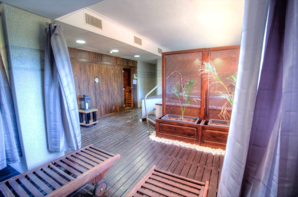 2 soveværelse Lejlighed til salg i La Mairena med swimmingpool - € 439.000 (Ref: 9972680)
