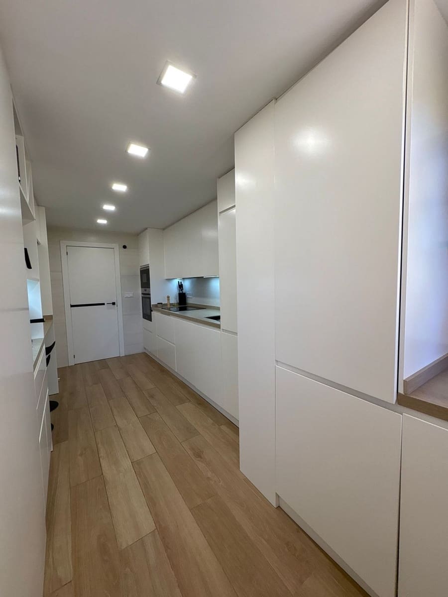 2 sypialnia Apartament na sprzedaż w Estepona z basenem garażem - 425 000 € (Ref: 9972681)