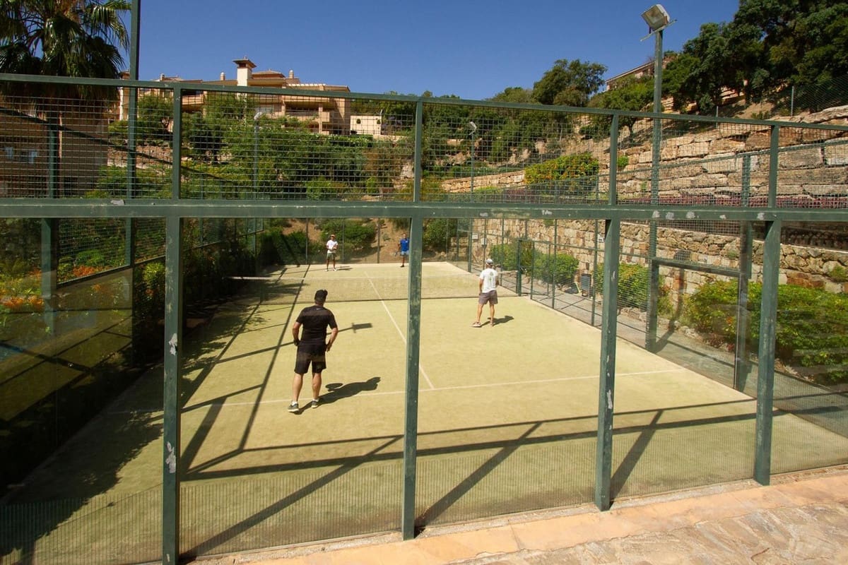 3 slaapkamer Appartement te koop in La Mairena met zwembad - € 430.000 (Ref: 9972683)