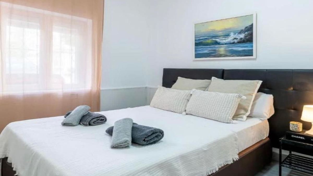 Apartamento de 3 habitaciones en Marbella en venta - 450.000 € (Ref: 9972687)