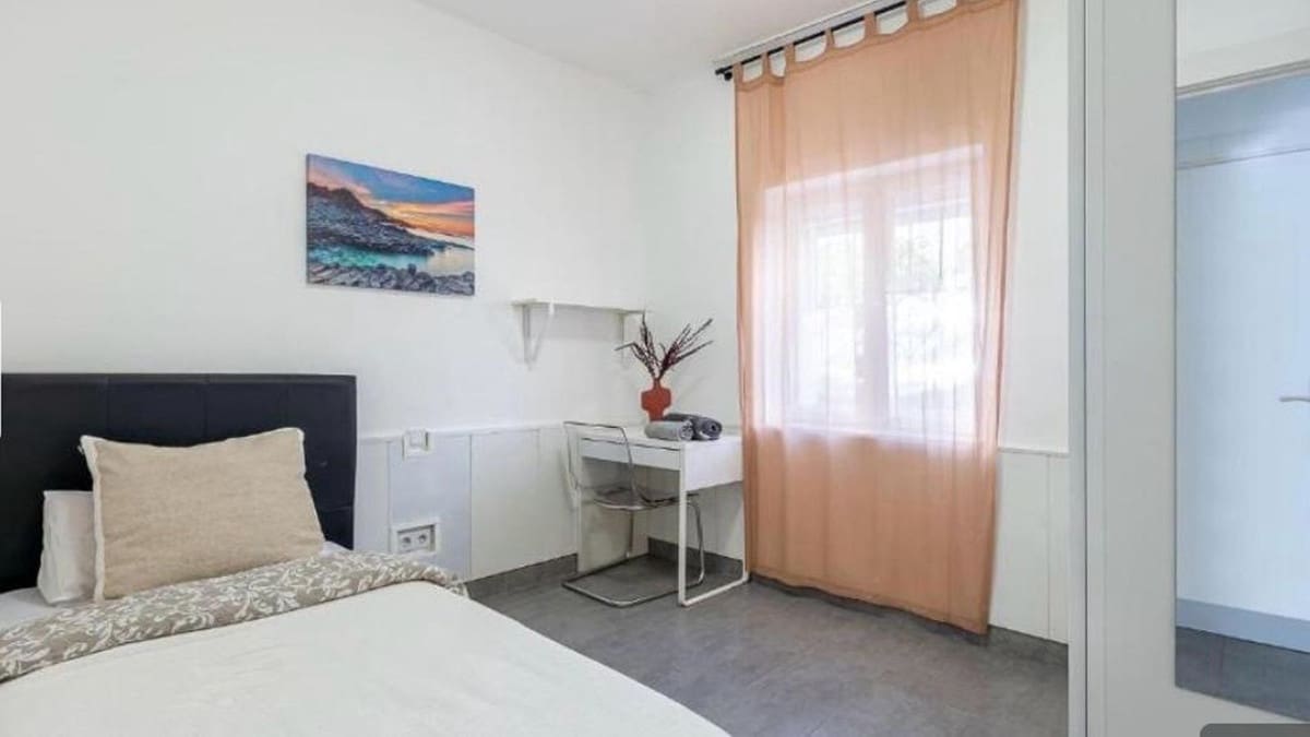 Apartamento de 3 habitaciones en Marbella en venta - 450.000 € (Ref: 9972687)