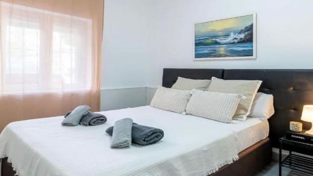 Apartamento de 3 habitaciones en Marbella en venta - 450.000 € (Ref: 9972687)