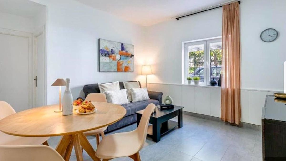 Apartamento de 3 habitaciones en Marbella en venta - 450.000 € (Ref: 9972687)
