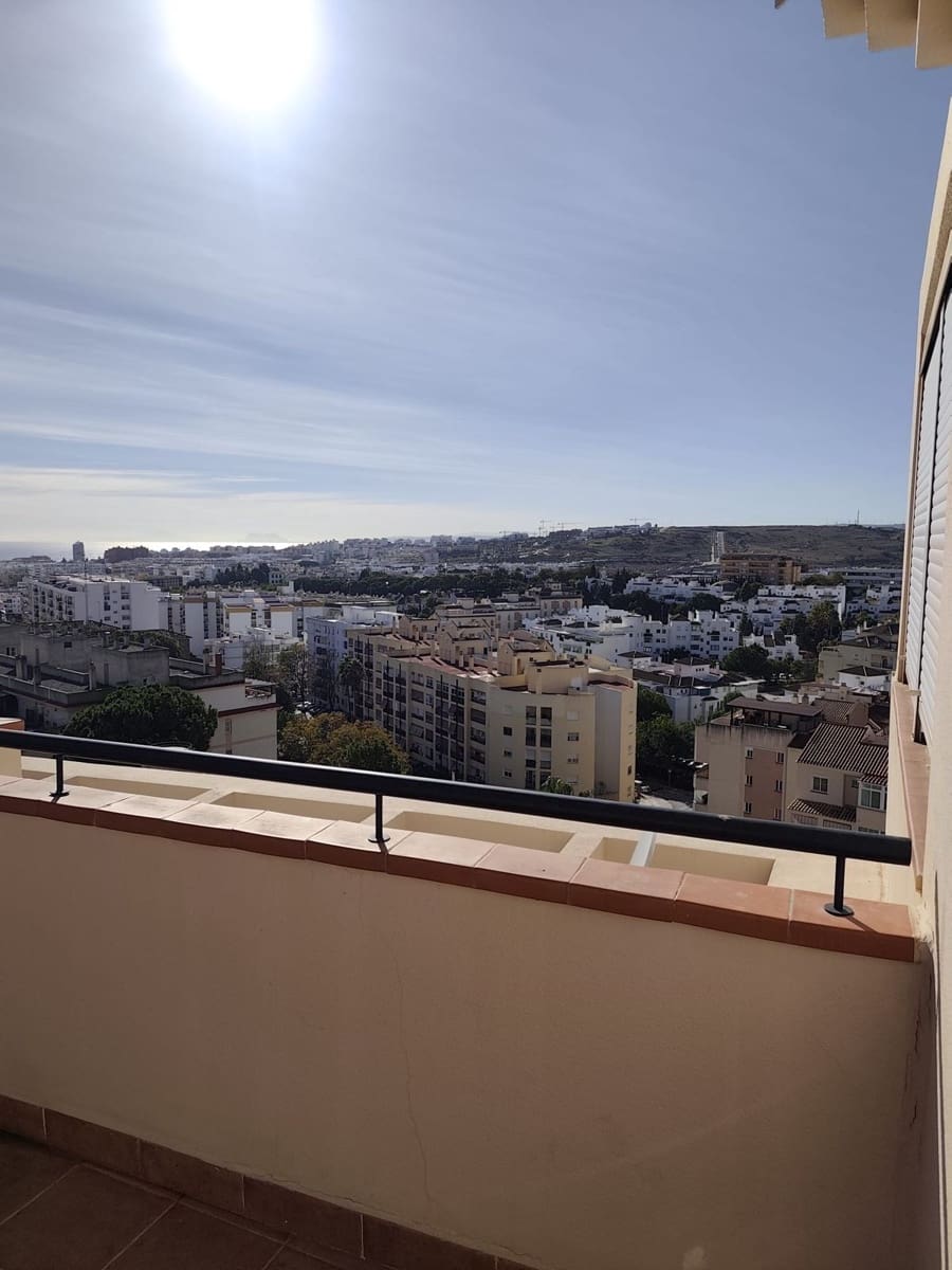 2 Zimmer Apartment zu verkaufen in Estepona mit Pool Garage - 430.000 € (Ref: 9972692)