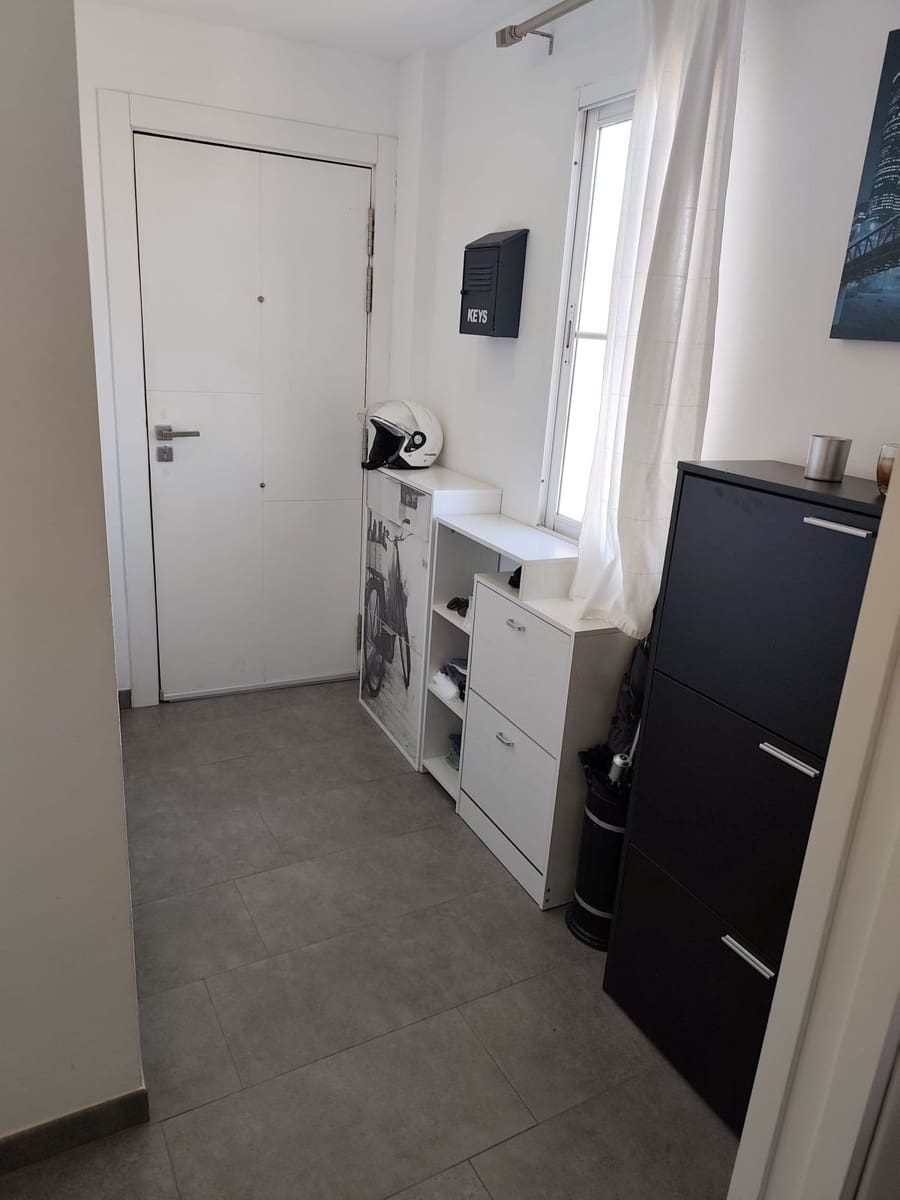 2 Zimmer Apartment zu verkaufen in Estepona mit Pool Garage - 430.000 € (Ref: 9972692)