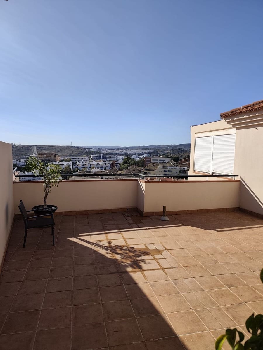 2 Zimmer Apartment zu verkaufen in Estepona mit Pool Garage - 430.000 € (Ref: 9972692)