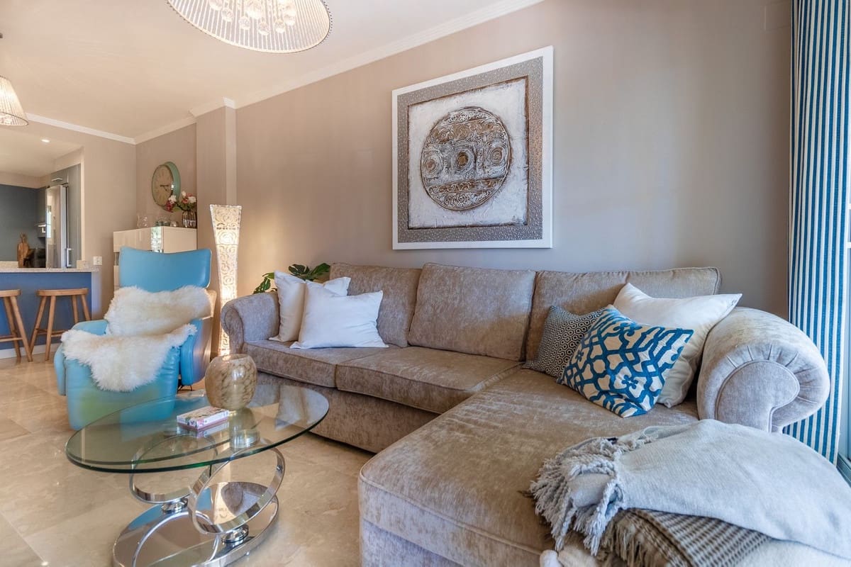 2 soveværelse Lejlighed til salg i La Cala de Mijas med swimmingpool - € 440.000 (Ref: 9972693)