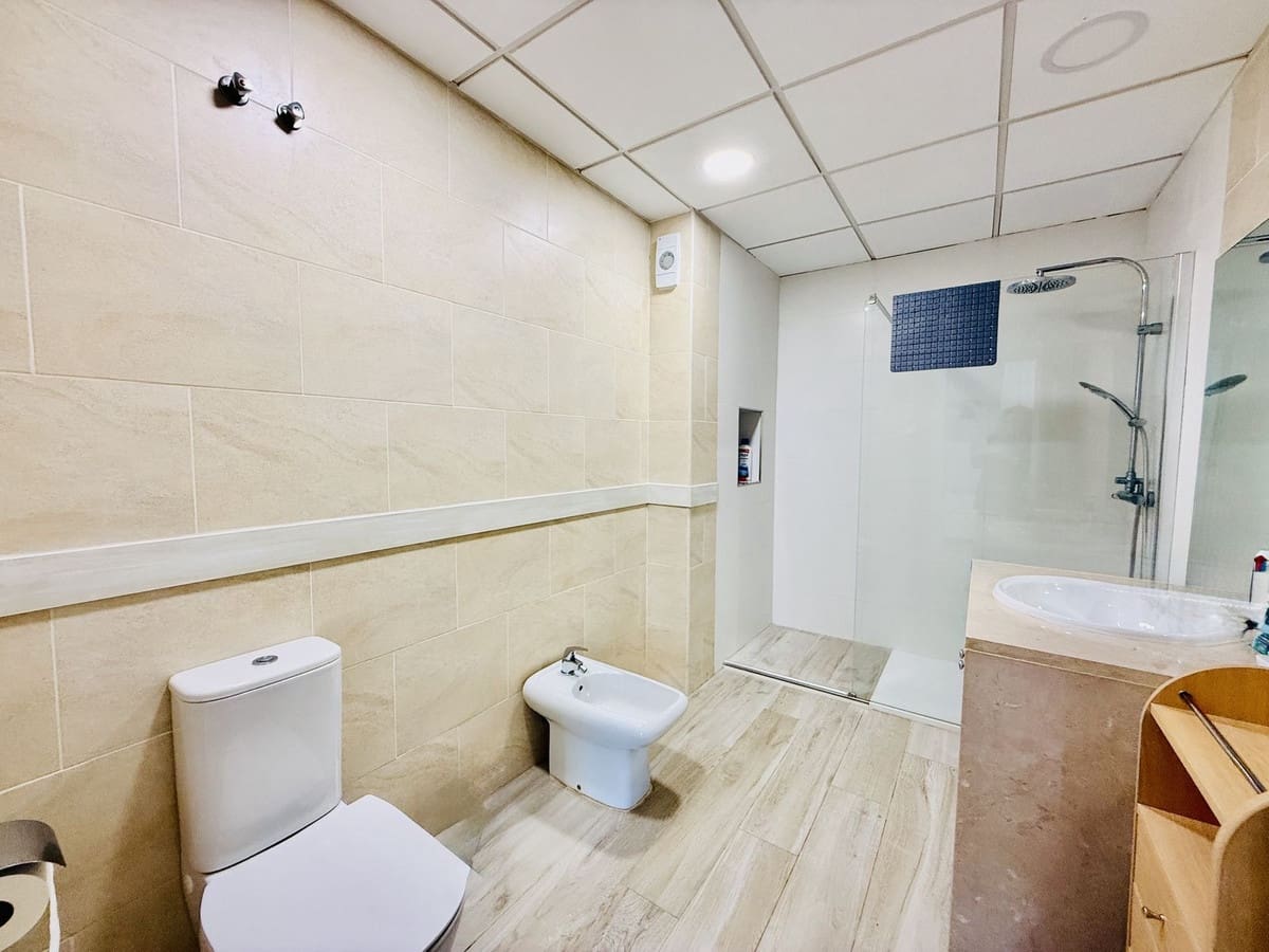 3 slaapkamer Huis te koop in Alhaurin de la Torre met zwembad garage - € 465.000 (Ref: 9972694)