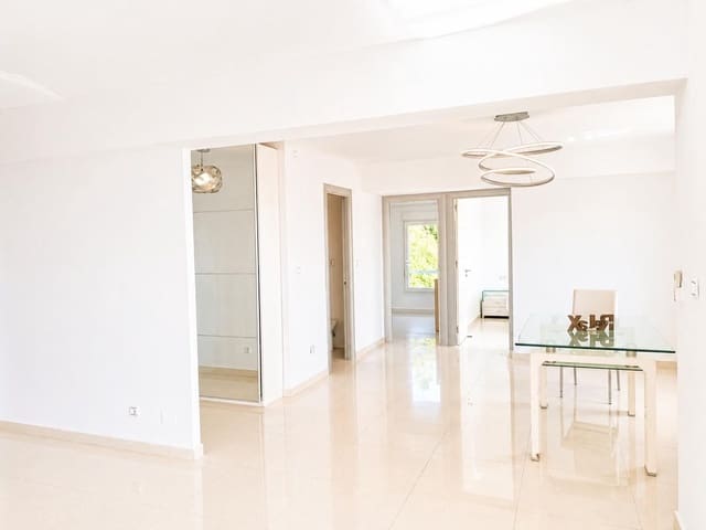 Apartamento de 3 habitaciones en Torremolinos en venta con piscina - 445.500 € (Ref: 9972695)