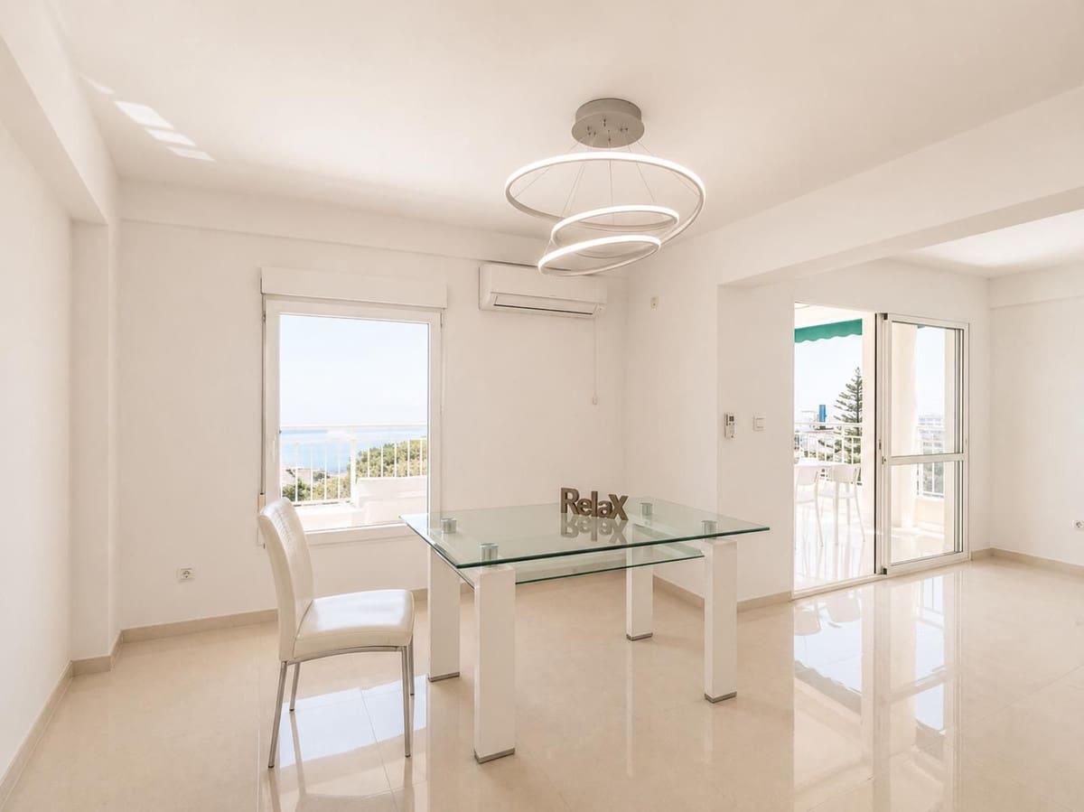 Apartamento de 3 habitaciones en Torremolinos en venta con piscina - 445.500 € (Ref: 9972695)