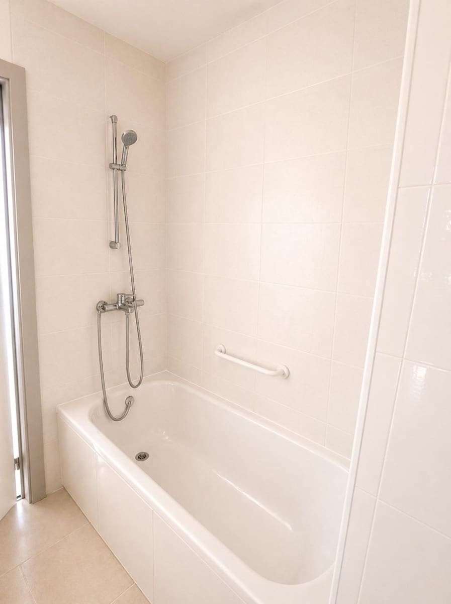 Apartamento de 3 habitaciones en Torremolinos en venta con piscina - 445.500 € (Ref: 9972695)