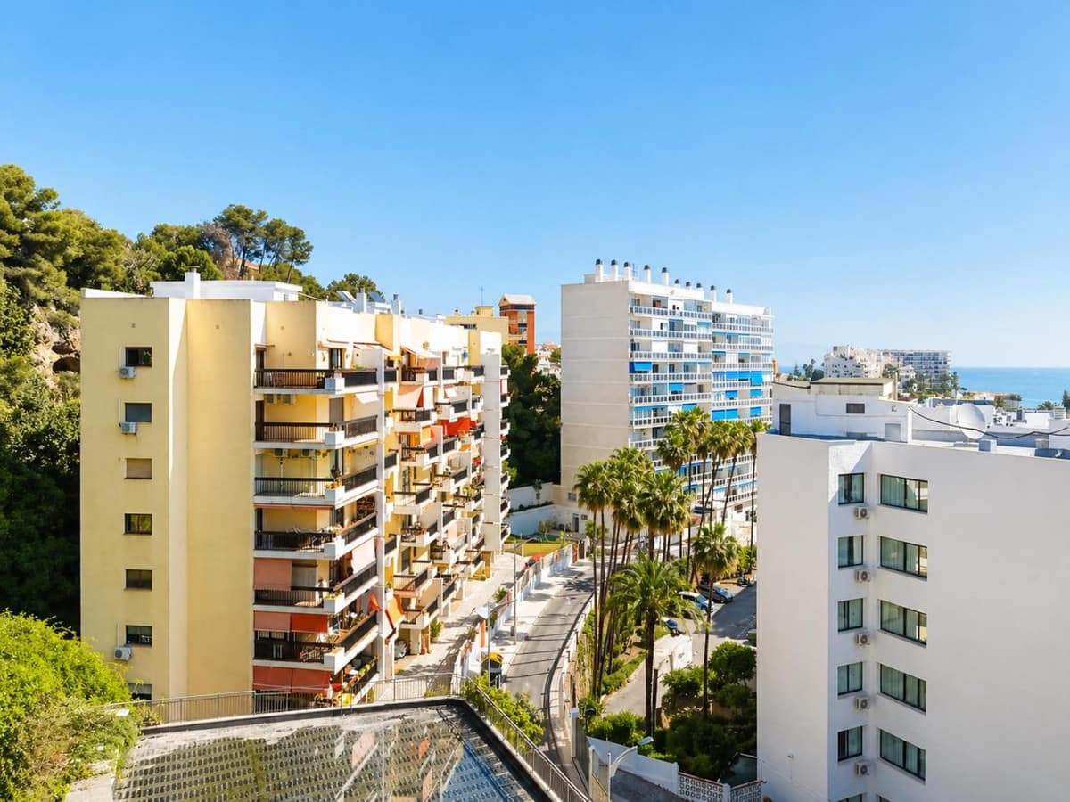 Apartamento de 3 habitaciones en Torremolinos en venta con piscina - 445.500 € (Ref: 9972695)