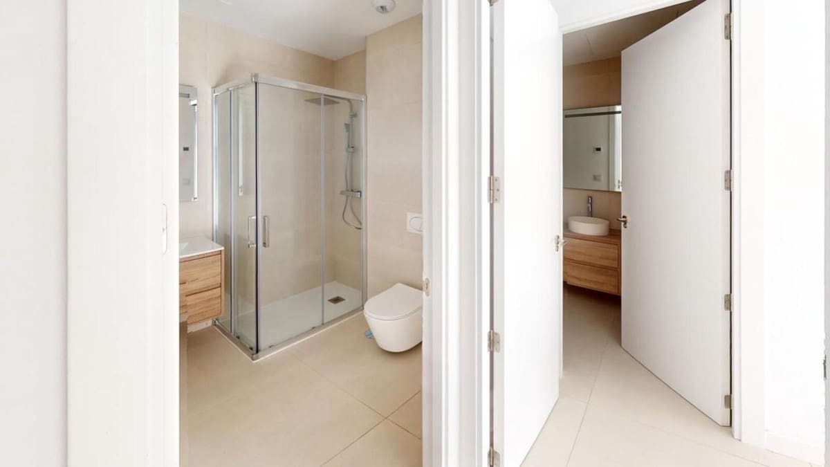 Apartamento de 2 habitaciones en Benalmádena en venta con piscina - 469.000 € (Ref: 9972697)