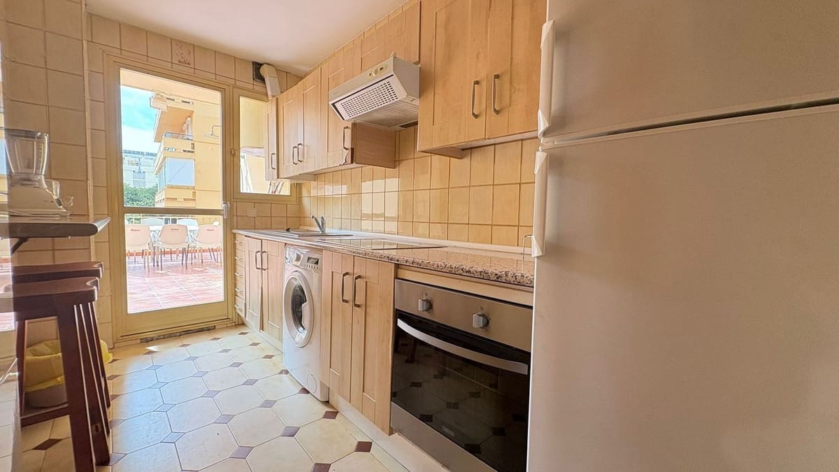 2 bedroom Apartment for sale in Marbella - € 450,000 (Ref: 9972698)