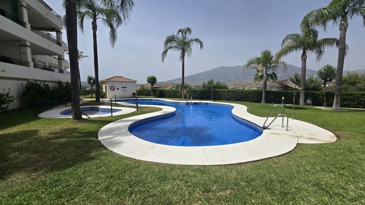 3 quarto Apartamento para venda em La Cala Hills com piscina - 420 000 € (Ref: 9972700)