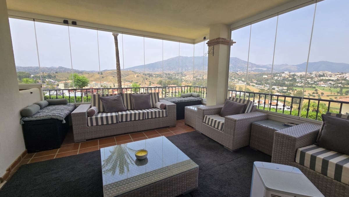 3 quarto Apartamento para venda em La Cala Hills com piscina - 420 000 € (Ref: 9972700)
