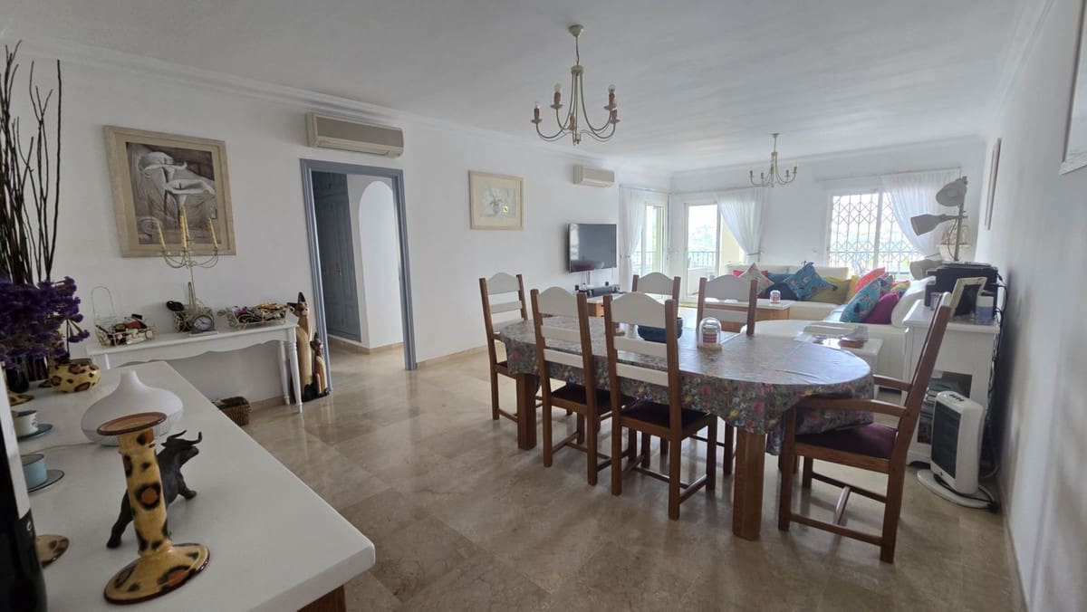3 quarto Apartamento para venda em La Cala Hills com piscina - 420 000 € (Ref: 9972700)