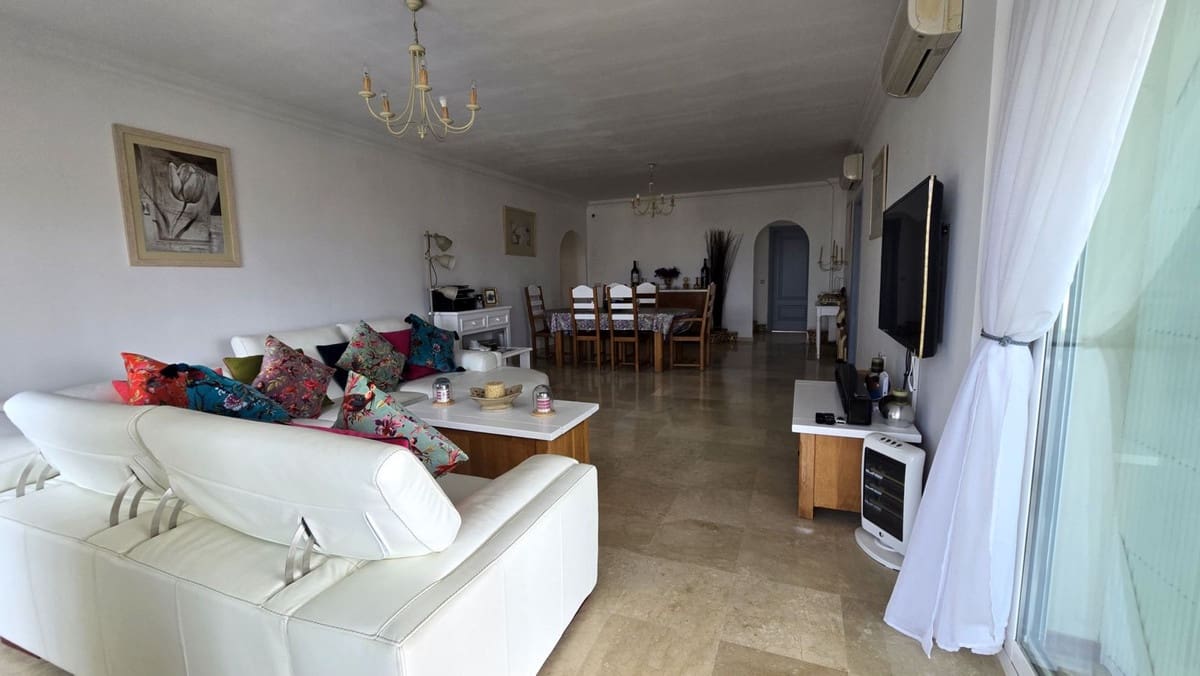 3 quarto Apartamento para venda em La Cala Hills com piscina - 420 000 € (Ref: 9972700)