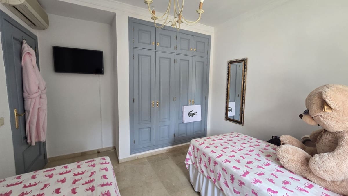 3 quarto Apartamento para venda em La Cala Hills com piscina - 420 000 € (Ref: 9972700)