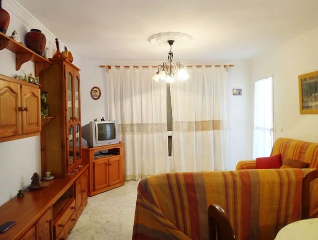 3 soveværelse Lejlighed til salg i Puerto de Estepona, Estepona med garage - € 444.000 (Ref: 9972701)