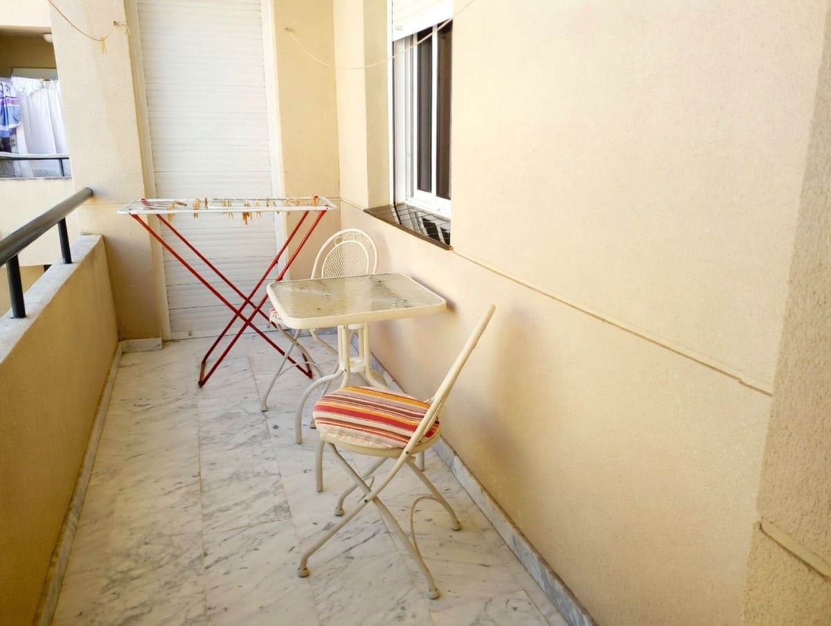 3 soveværelse Lejlighed til salg i Estepona med garage - € 444.000 (Ref: 9972701)