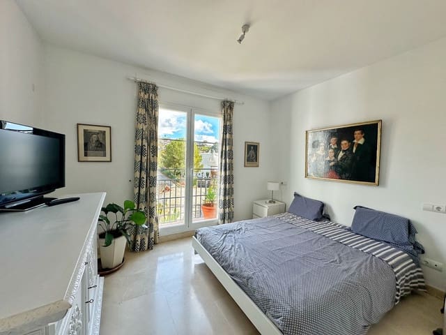 3 soverom Leilighet til salgs i Los Arqueros, Benahavís med svømmebasseng garasje - € 440 000 (Ref: 9972703)