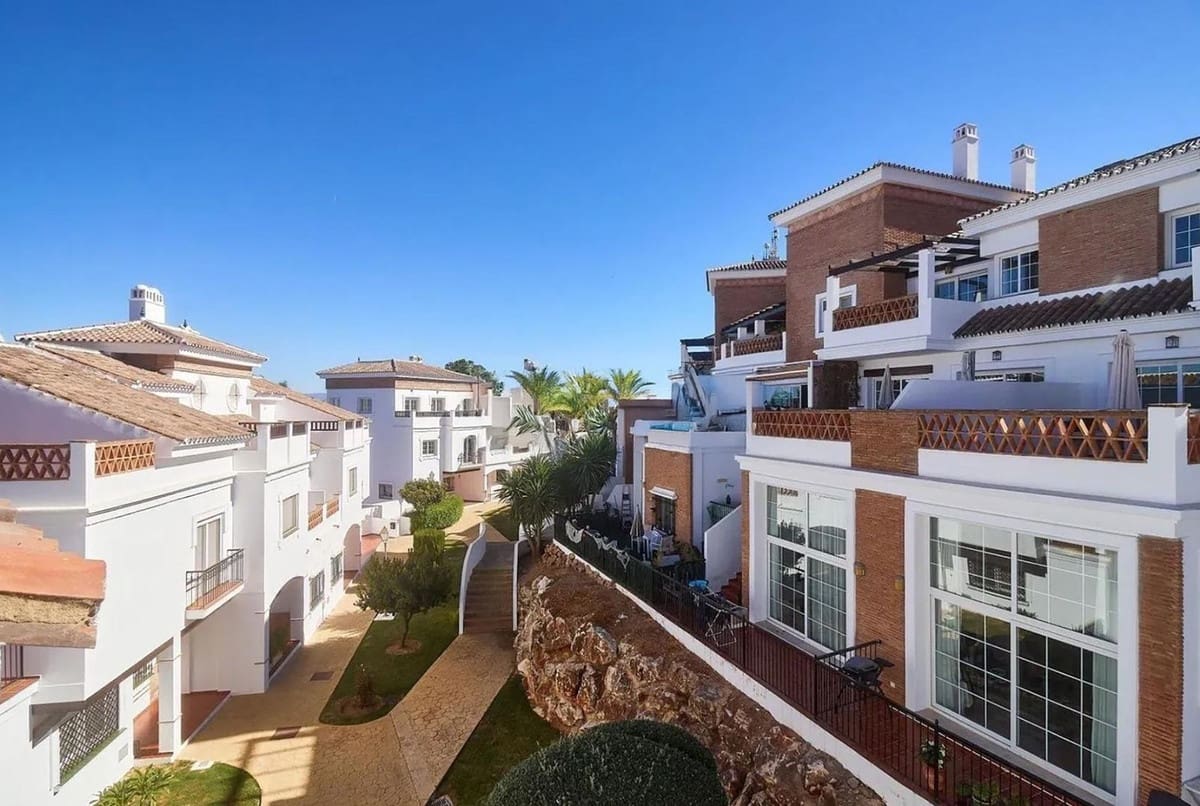 3 slaapkamer Huis te koop in Alhaurin de la Torre met zwembad garage - € 479.990 (Ref: 9972704)