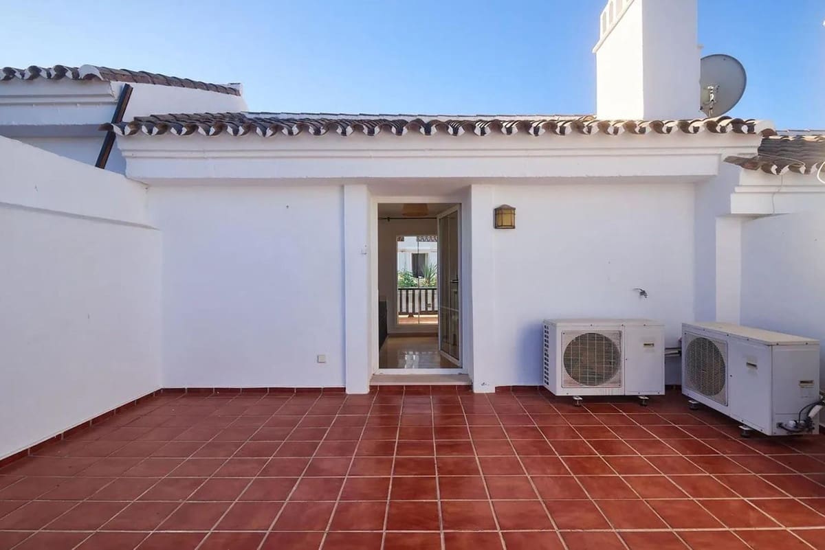 Casa de 3 habitaciones en Alhaurín de la Torre en venta con piscina garaje - 429.900 € (Ref: 9972705)