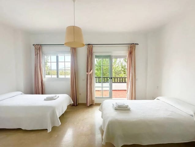 Casa de 3 habitaciones en Alhaurín de la Torre en venta con piscina garaje - 429.900 € (Ref: 9972705)