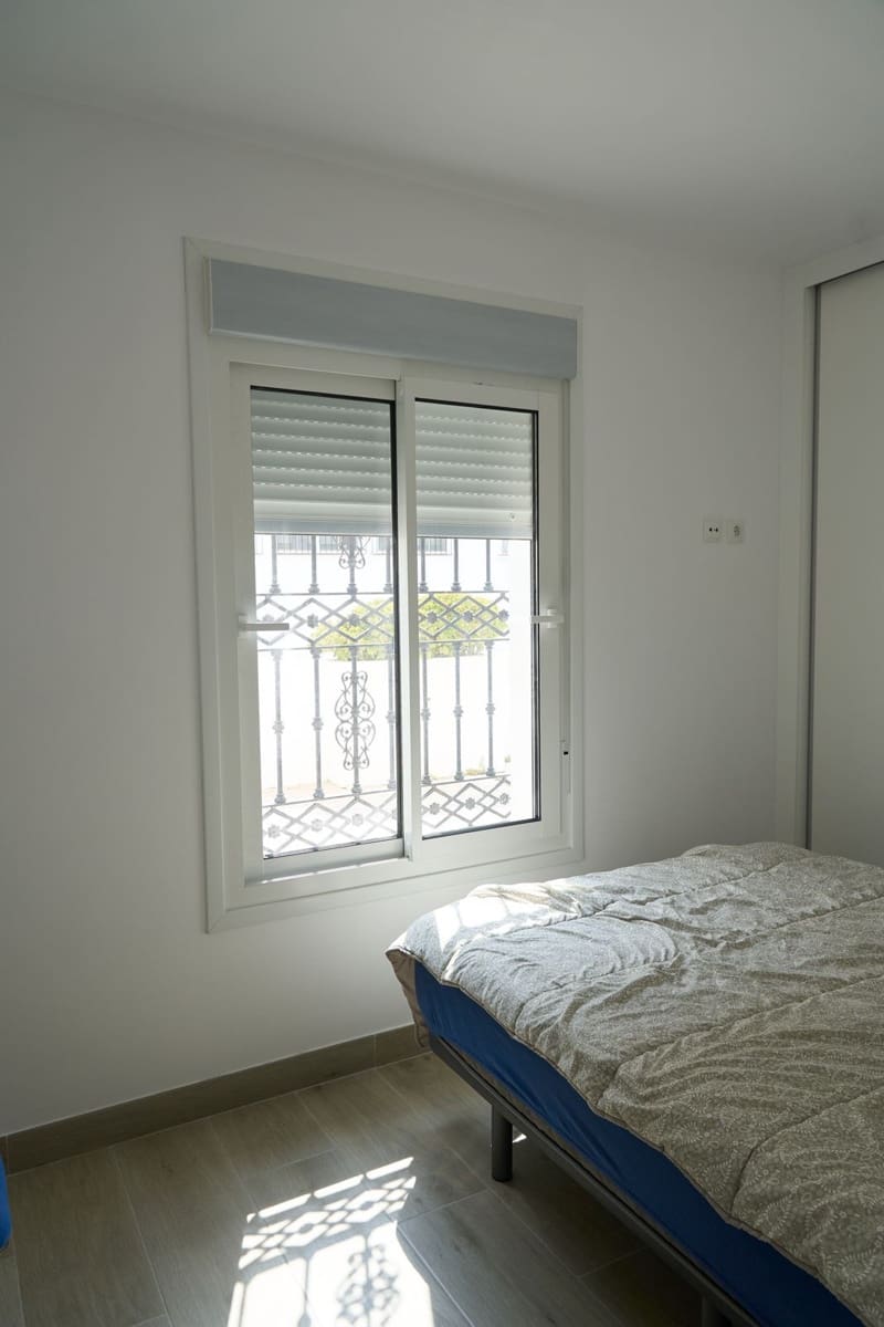 3 chambre Appartement à vendre à Estepona - 430 000 € (Ref: 9972706)