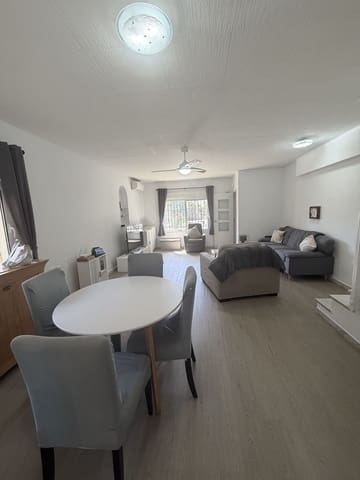 3 soveværelse Semi-Rækkehus til salg i Calahonda, Mijas med swimmingpool - € 450.000 (Ref: 9972707)