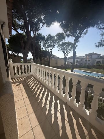 3 makuuhuone Paritalo myytävänä paikassa Calahonda, Mijas mukana uima-altaan - 450 000 € (Ref: 9972707)