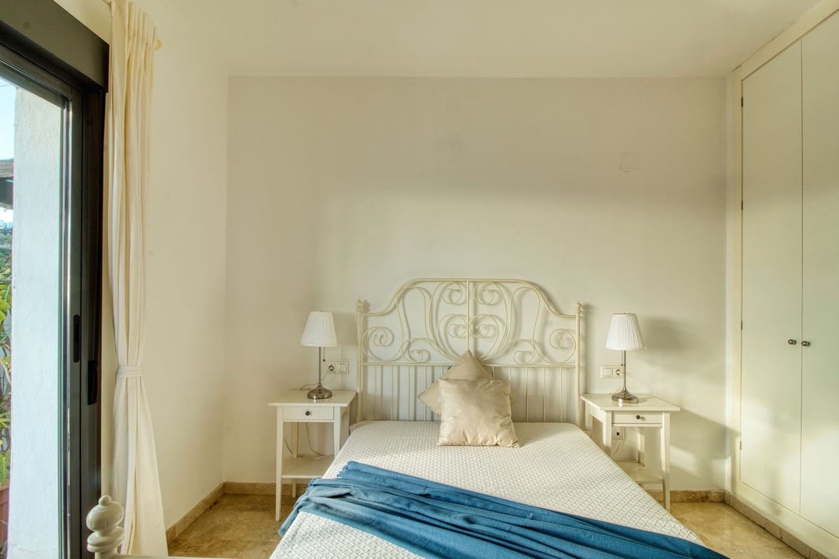 3 bedroom Apartment for sale in Manilva with pool - € 450,000 (Ref: 9972710)