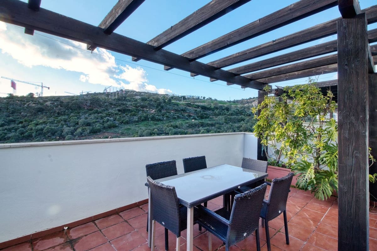 3 bedroom Apartment for sale in Manilva with pool - € 450,000 (Ref: 9972710)