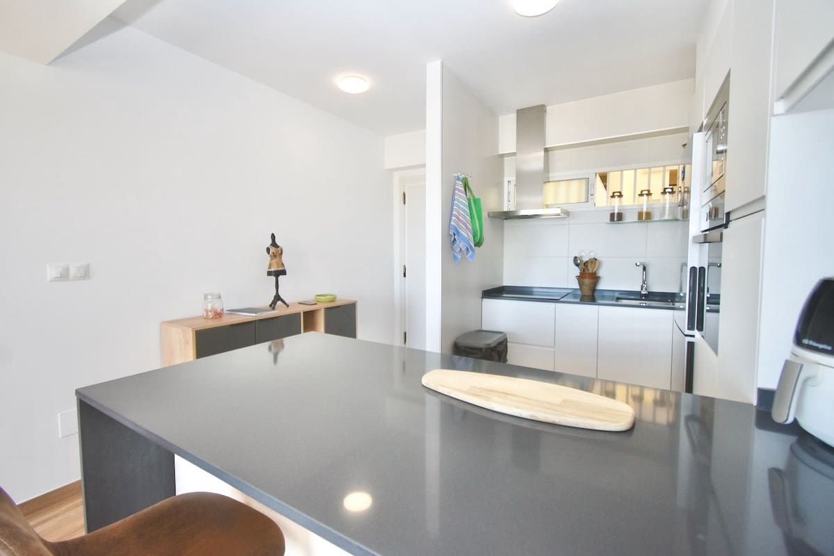 2 soveværelse Lejlighed til salg i Benalmadena med garage - € 478.000 (Ref: 9972714)