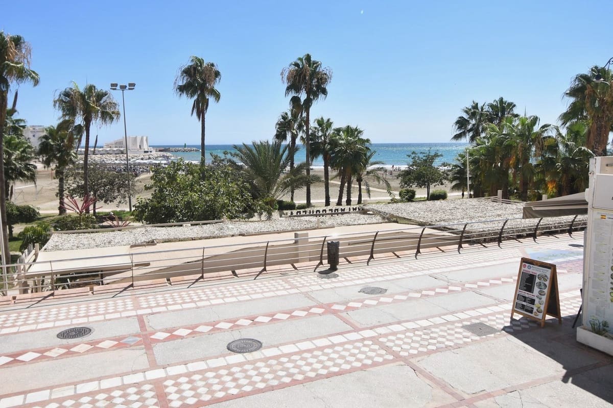 2 soveværelse Lejlighed til salg i Benalmadena med garage - € 478.000 (Ref: 9972714)