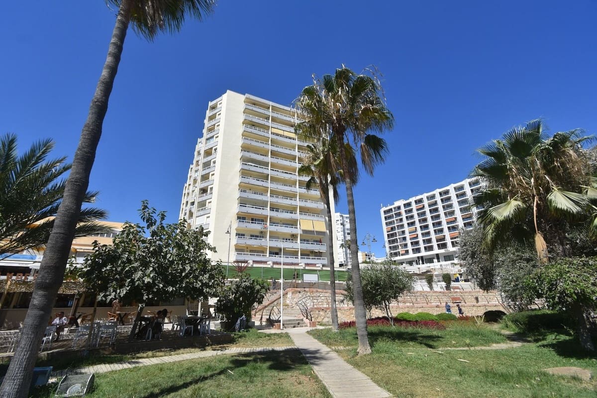 2 soveværelse Lejlighed til salg i Benalmadena med garage - € 478.000 (Ref: 9972714)