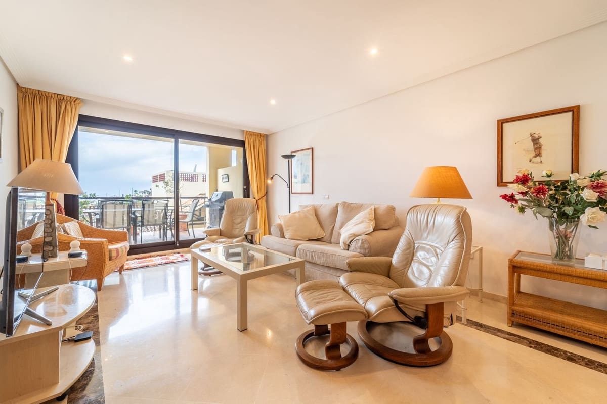 3 soverom Leilighet til salgs i Los Arqueros med svømmebasseng garasje - € 475 000 (Ref: 9972715)