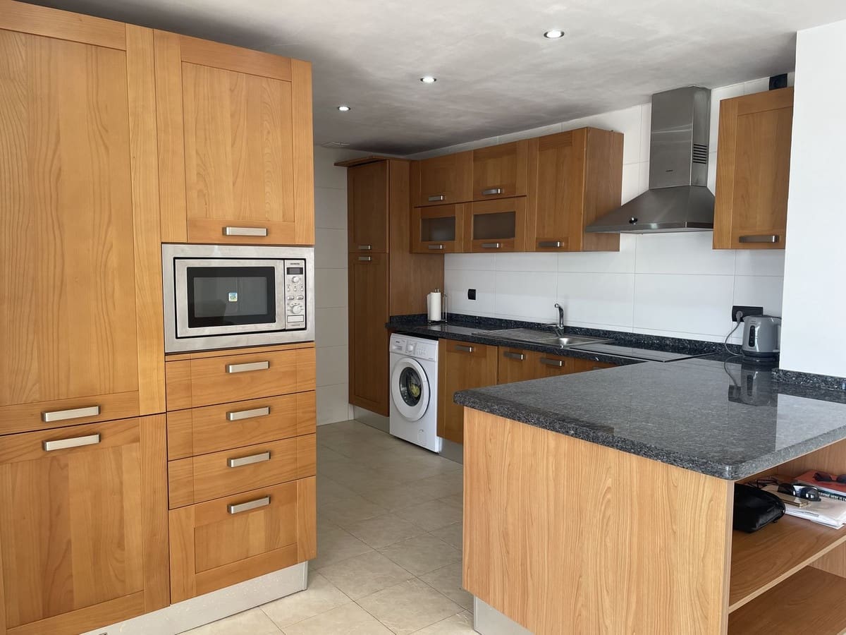 2 soverom Leilighet til salgs i Benalmadena med svømmebasseng - € 469 000 (Ref: 9972717)