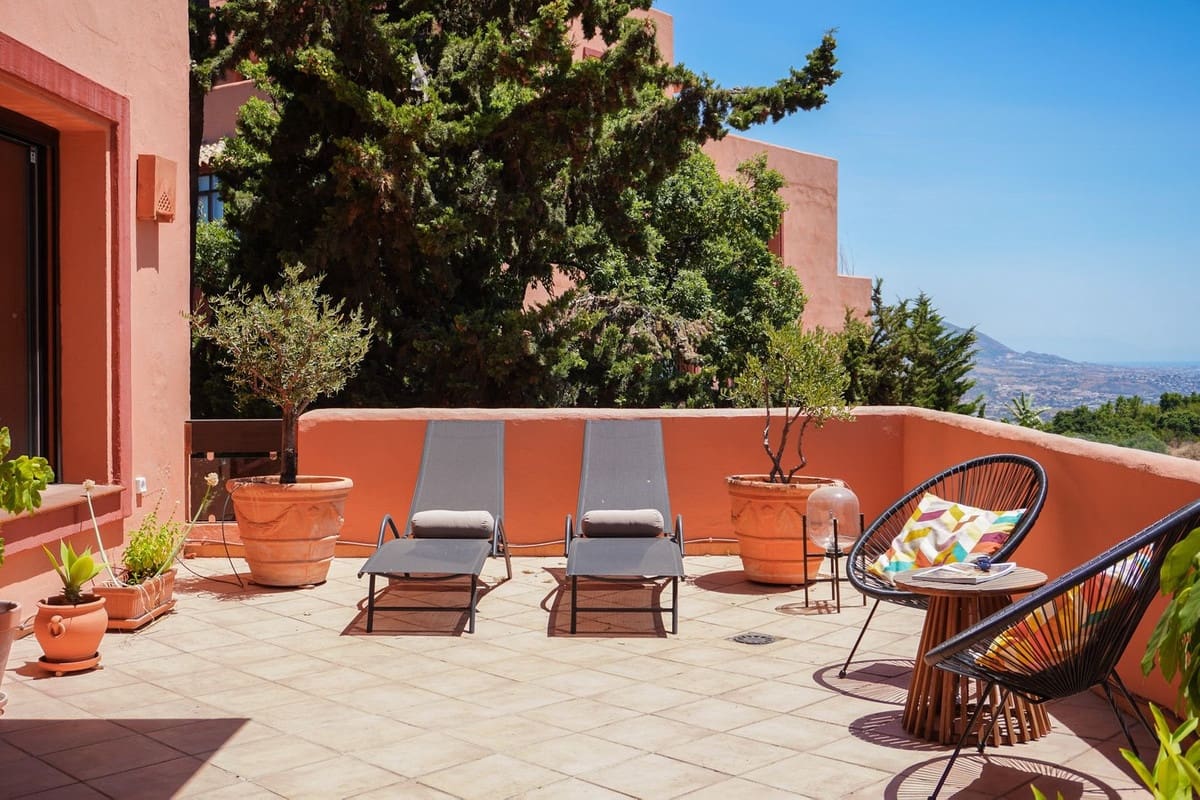 3 slaapkamer Appartement te koop in La Mairena met zwembad garage - € 475.000 (Ref: 9972722)