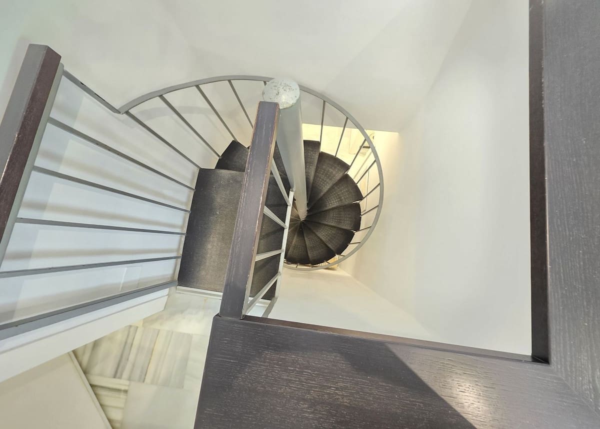 3 soverom Leilighet til salgs i La Mairena med svømmebasseng - € 419 000 (Ref: 9972723)